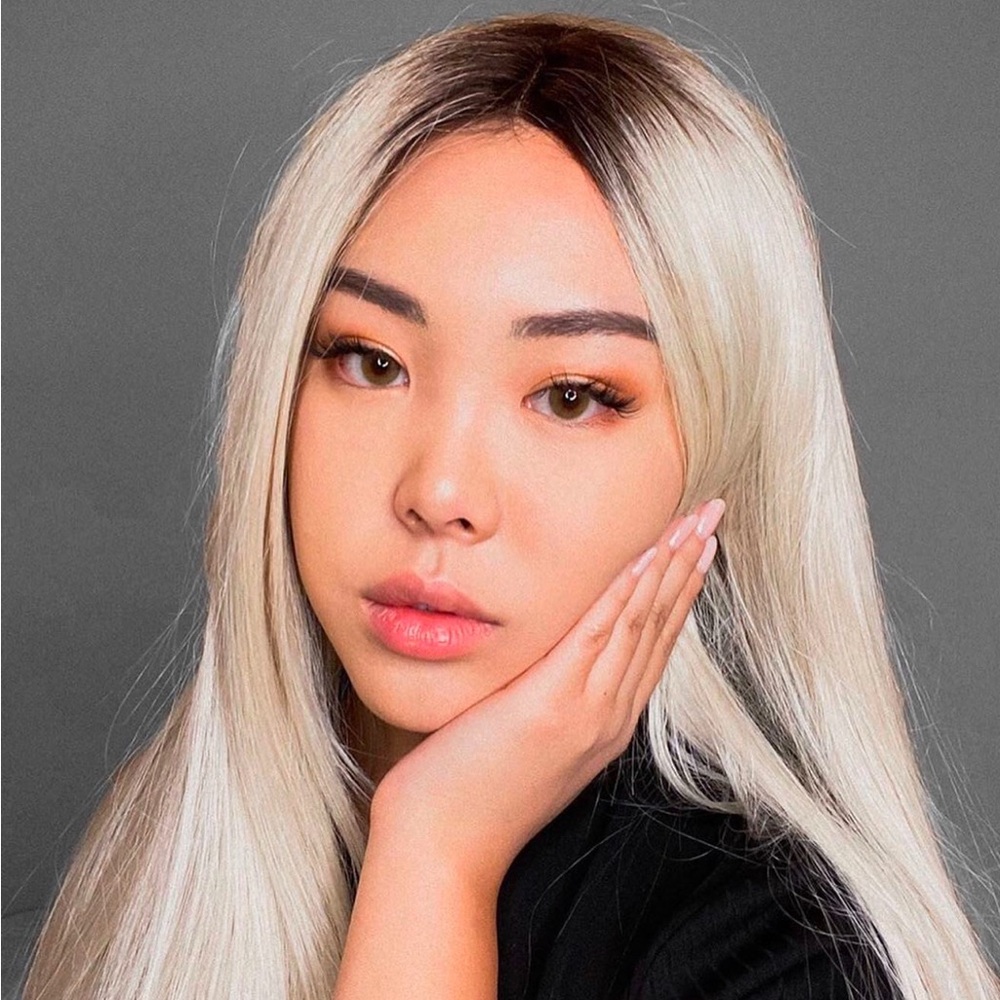 Limited edition Insert Name Here Kyra Wig 👩‍🦳